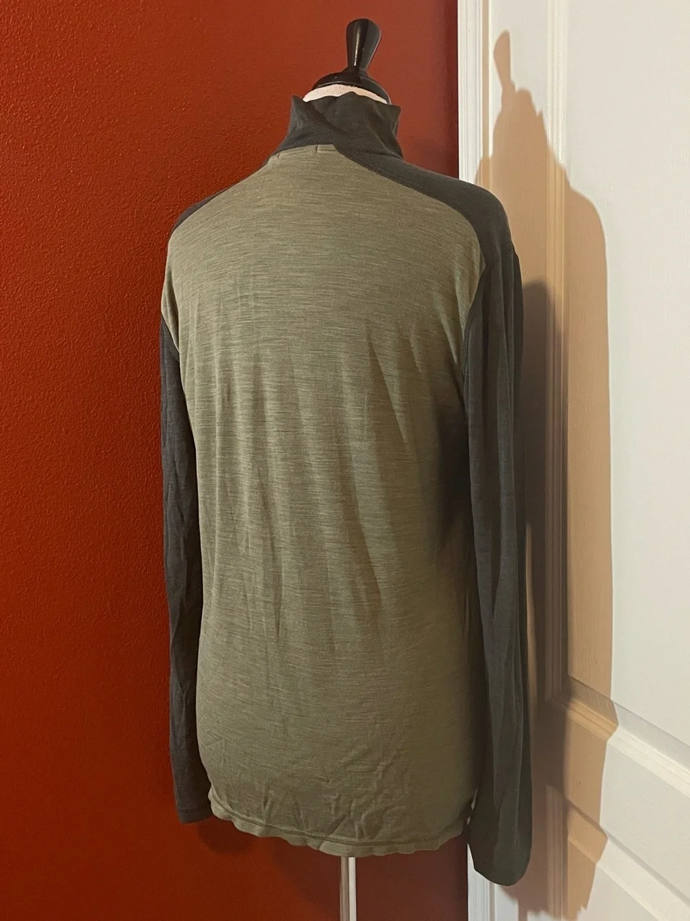 Smartwool Men’s 250 Merino Wool Quarter Zip Pullover Layer Two Tone Hiking Shirt